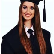Profesora de Humanidades con alto nivel de inglés